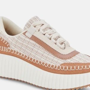 Dolce Vita Dolen Sneakers Sz. 8.5  Brown Multi Woven Brand New!!!